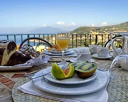 Capo D'arco Sleeps 10 Pool Wifi Villa