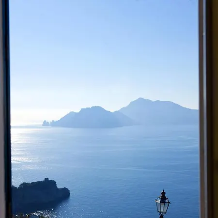 Capo D'arco Sleeps 10 Pool Wifi