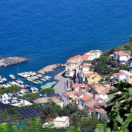 Capo D'arco Sleeps 10 Pool Wifi *