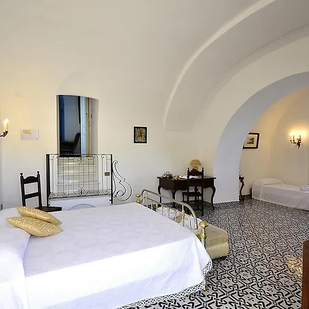 Capo D'arco Sleeps 10 Pool Wifi *